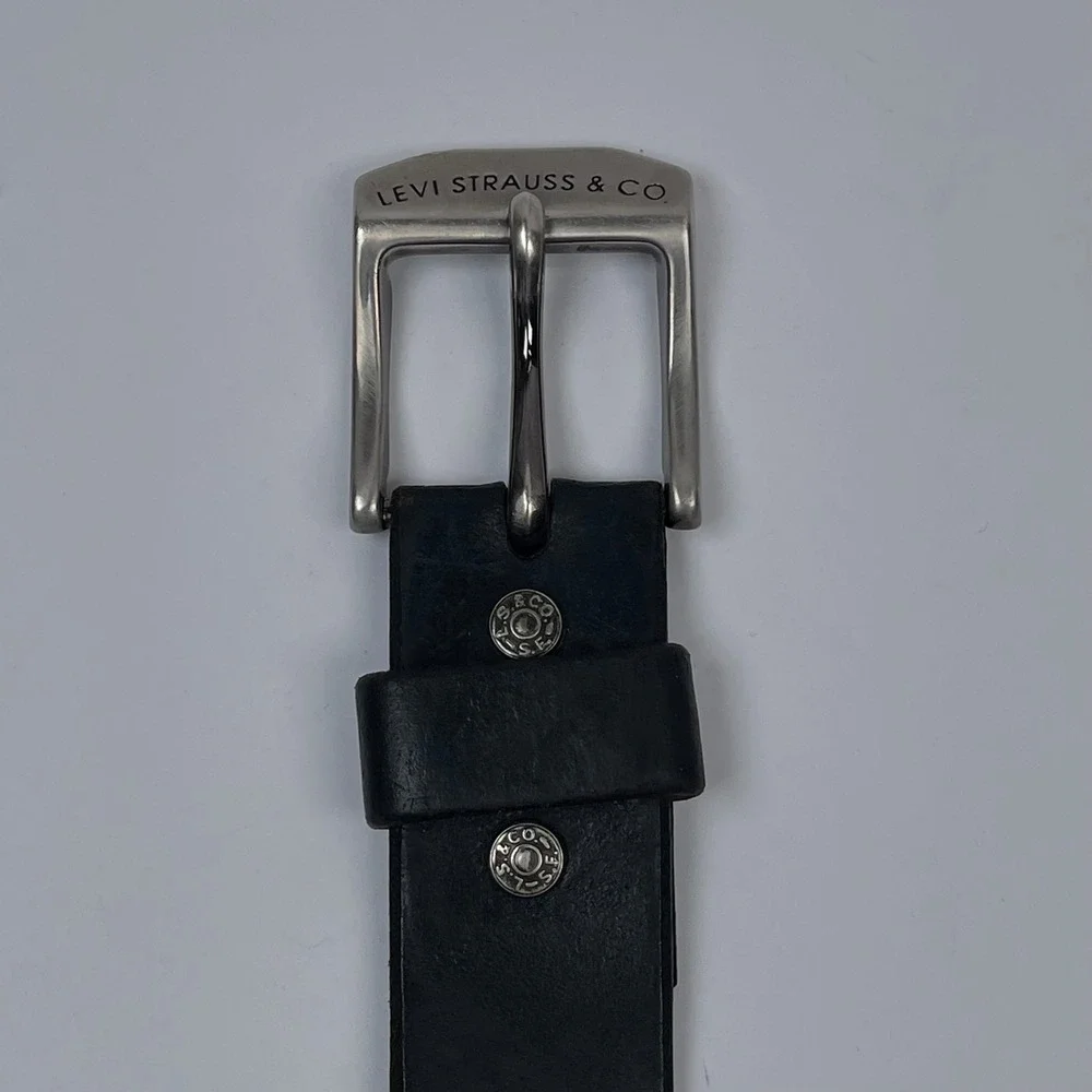 Levi Strauss & Co Italian Leather Belt Mens 36 Black Silver Buckle Made in USA